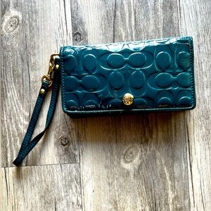 Turquoise/Navy Blue Patent Leather Wallet